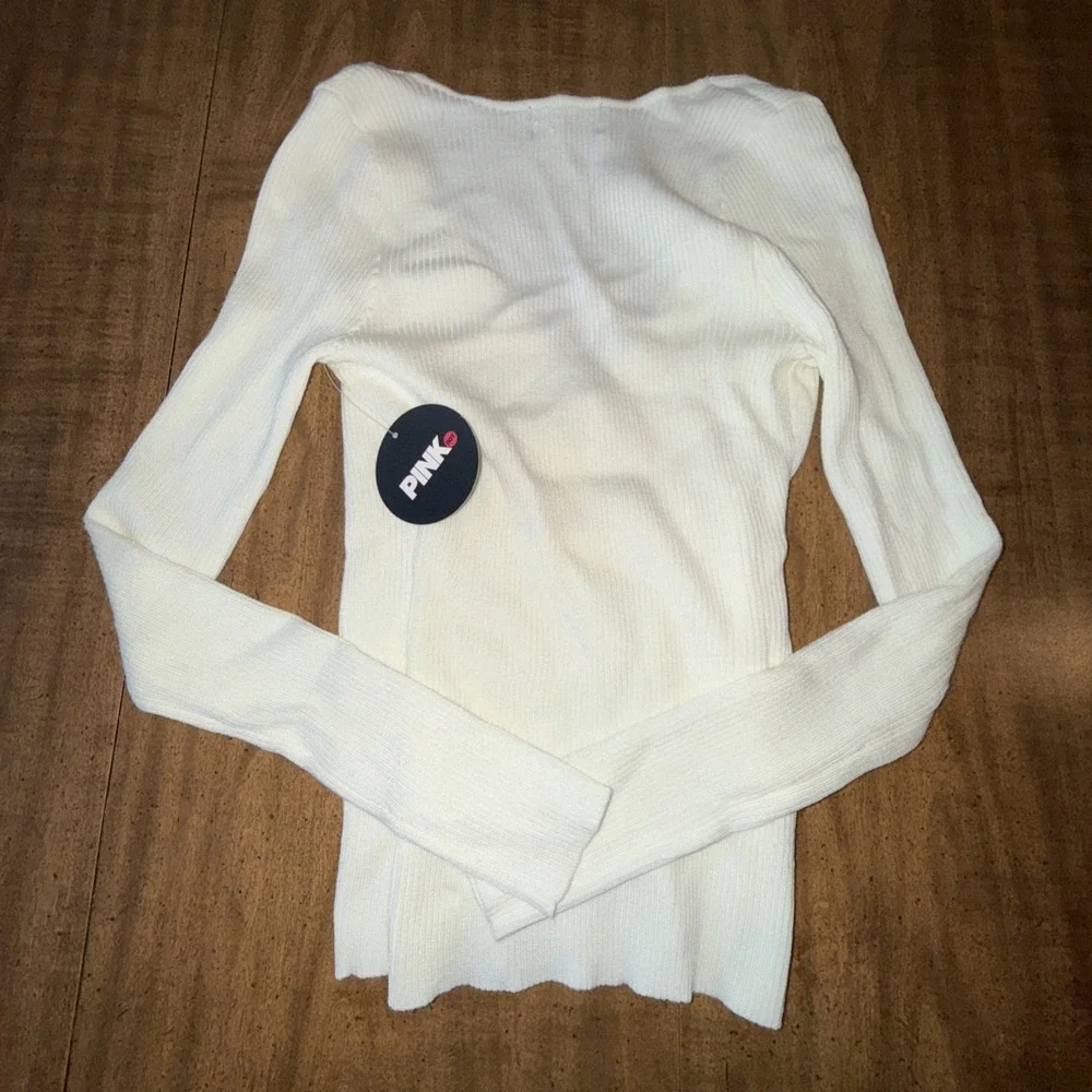 Pink Dot Junior Women Sweater Pullover Top Long Sleeve Ivory V Neck‎ Medium